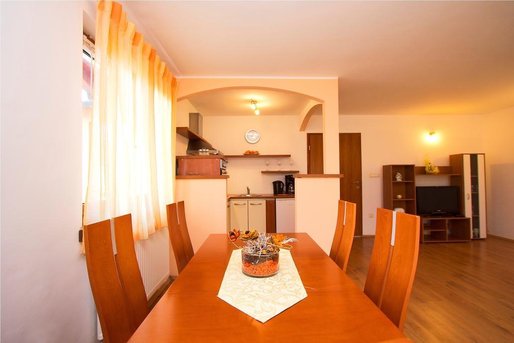 Apartments Matelici Divšići Rom bilde