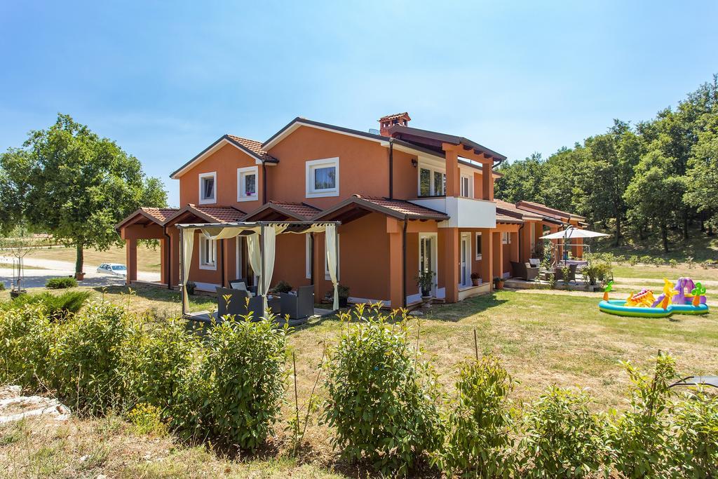 Apartments Matelici Divšići Eksteriør bilde